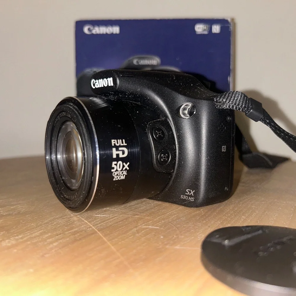 Canon PowerShot SX530 HS WiFi
